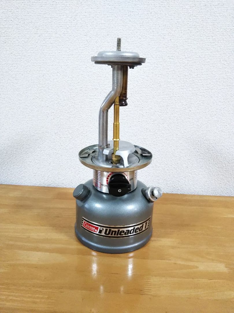 coleman unleaded lantern （液体燃料式ランタン）