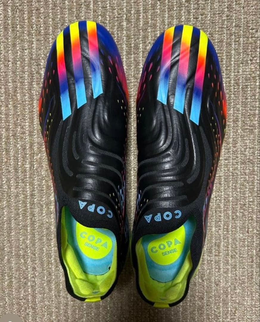 adidas Copa Senseトップモデル