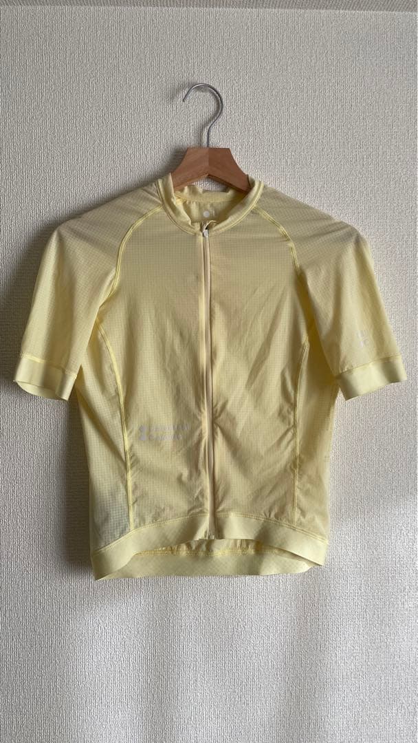 ウェア universal colours Chroma womens S
