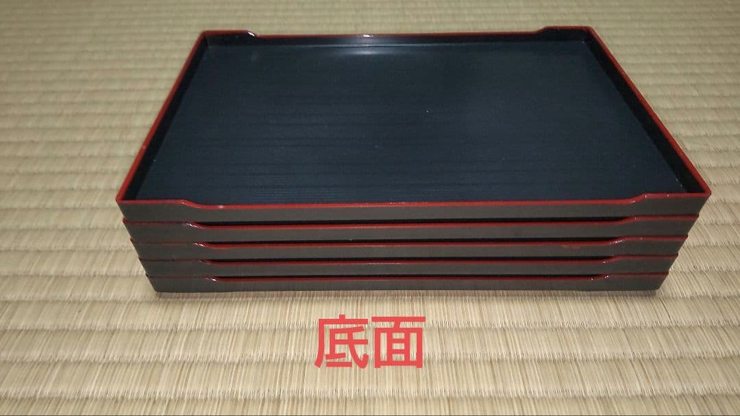 陶器の四季花柄多用途椀、５客セット、椀お盆、陶器箸置き付き