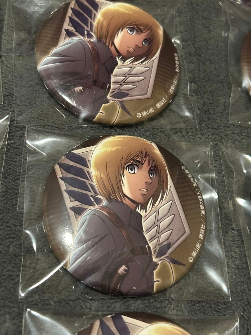 アルミン・アルレルト 「進撃の巨人 season3 キャラバッジコレクション」
