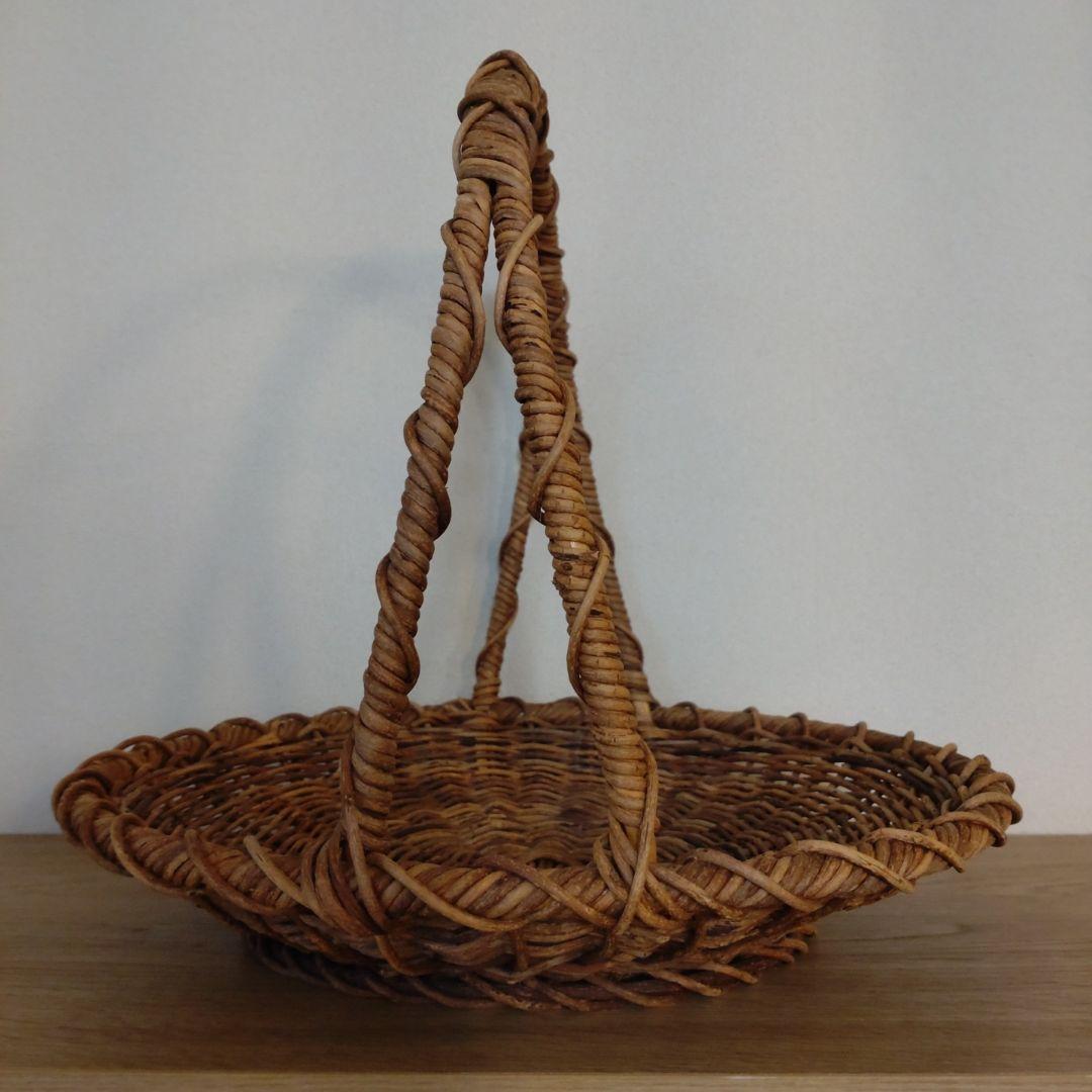 希少・秀逸品!!あけび取っ手付き浅籠（青森あけび籠作家作品 ）