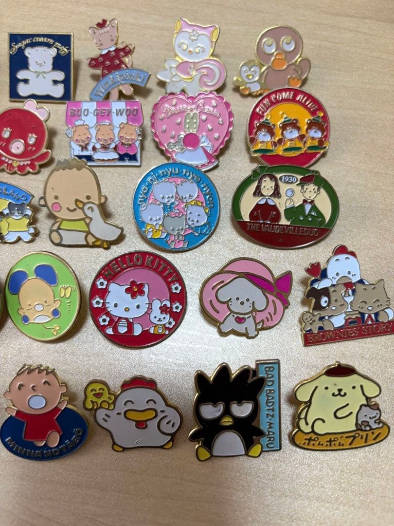 サンリオ　ピンバッチ