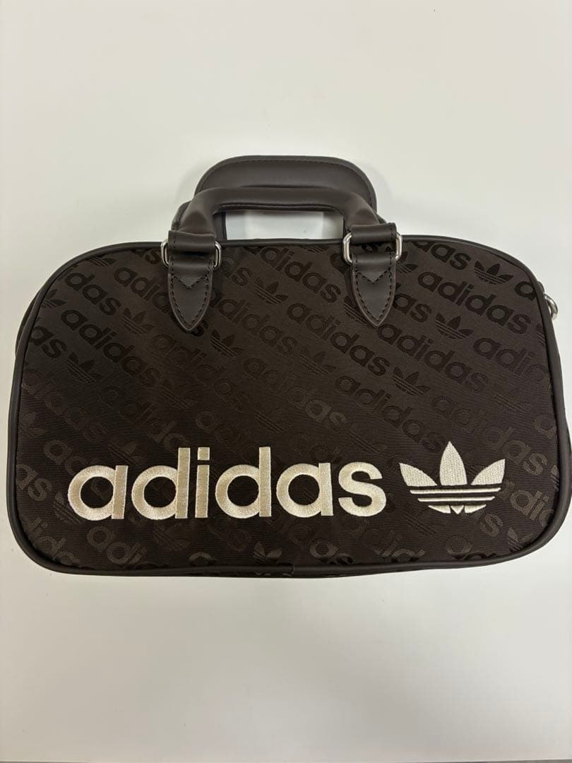 adidas originals golf モノグラム　ラウンドバッグ