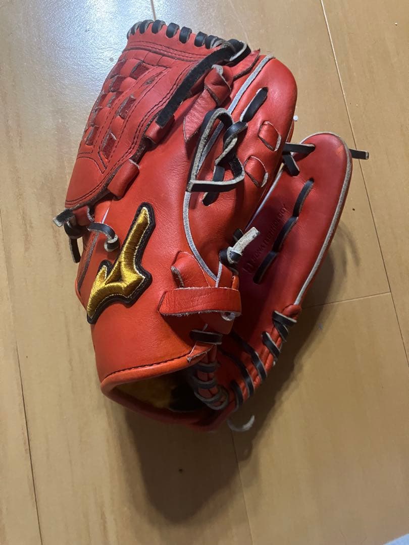 ミズノプロ硬式野球グローブ 赤
