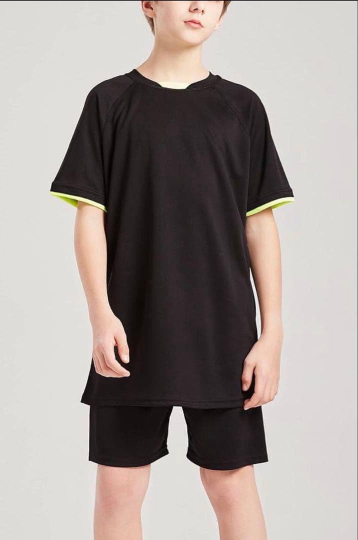 ゆったりカジュアル キッズ半袖 Tシャツ＆ショーツパンツ サイズ7 キッズ服