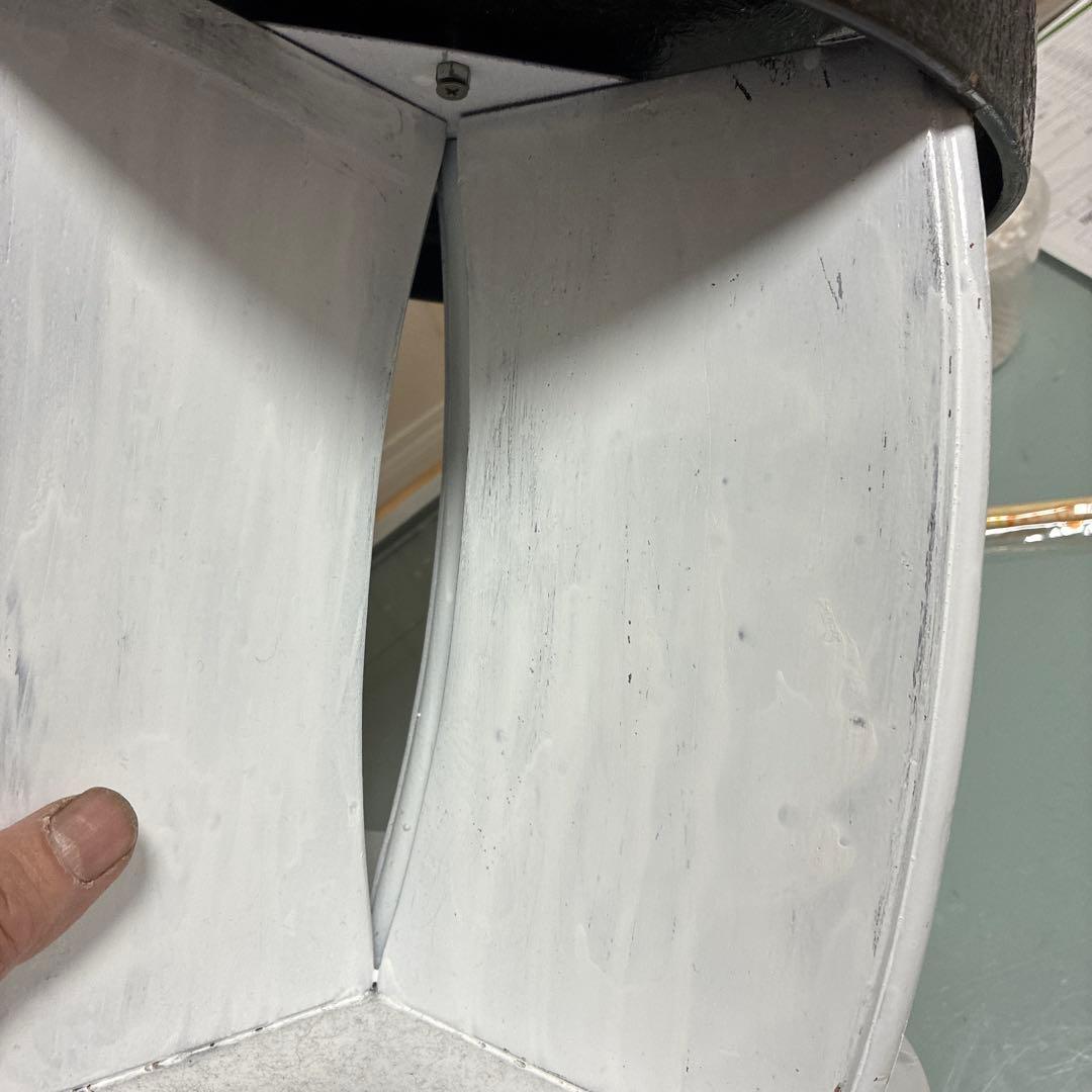 木製円形テーブル 金色装飾　花台　椅子　ハンドメイド