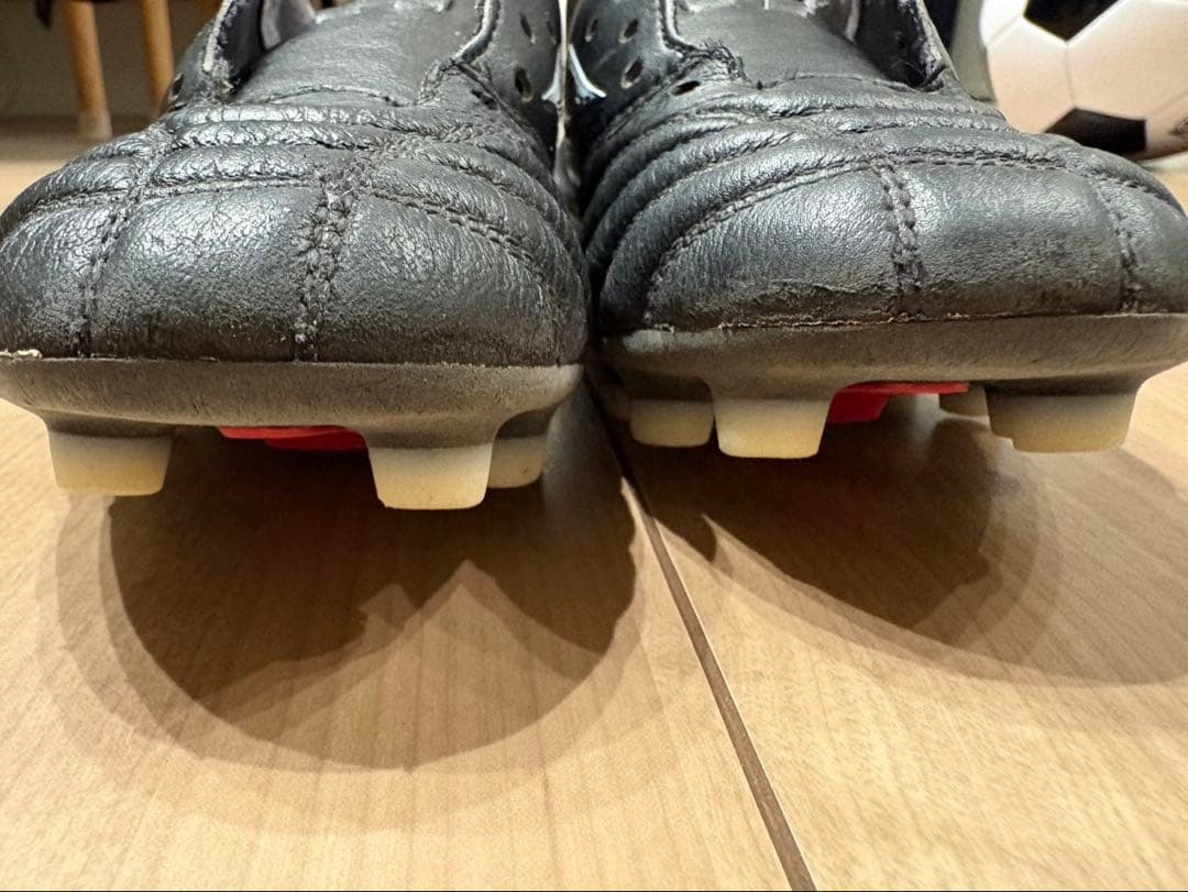 Mizuno モレリアネオ4 サッカーシューズ ブラック/レッド