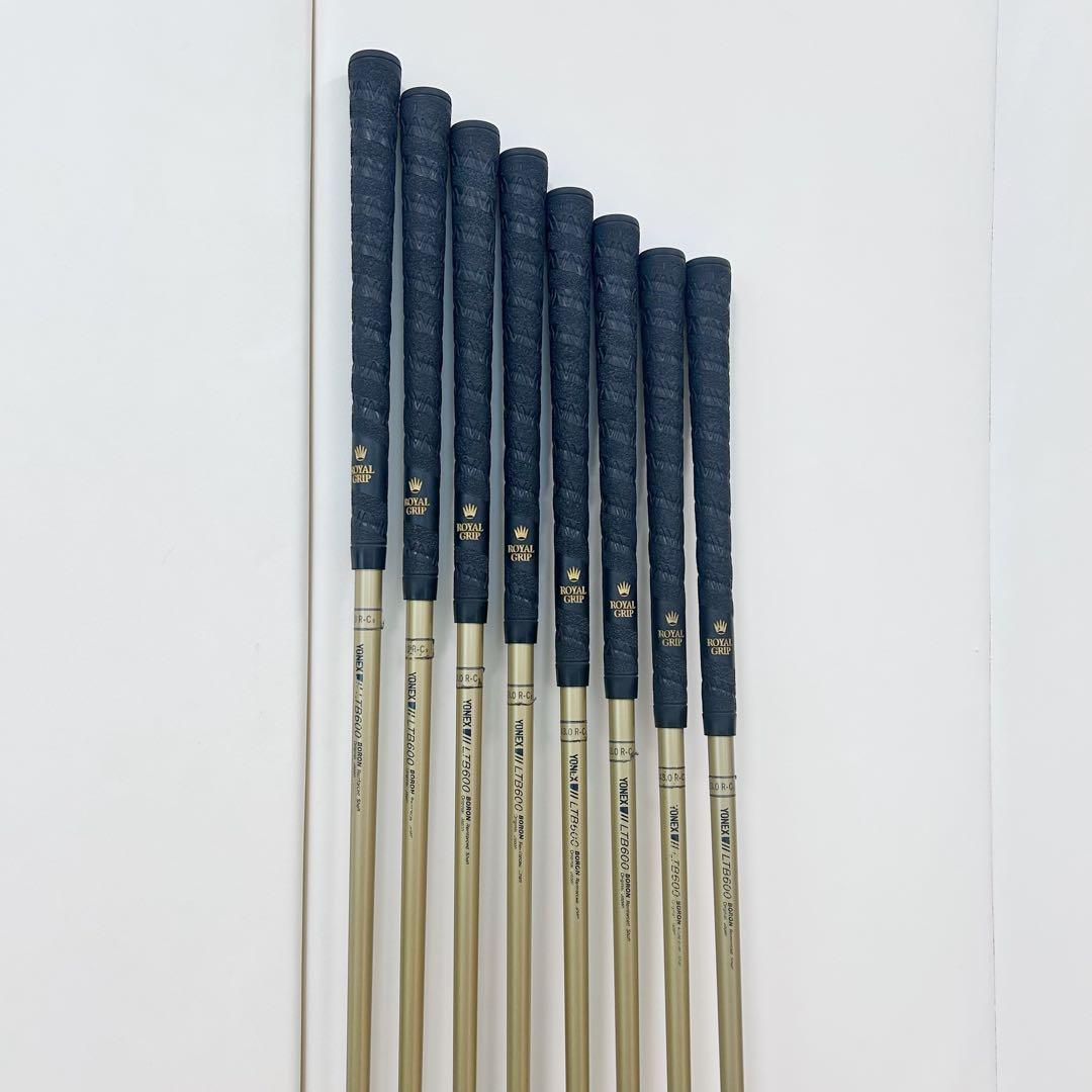 ヨネックス YONEX AERONAPRO アイアン 8本 GRIP