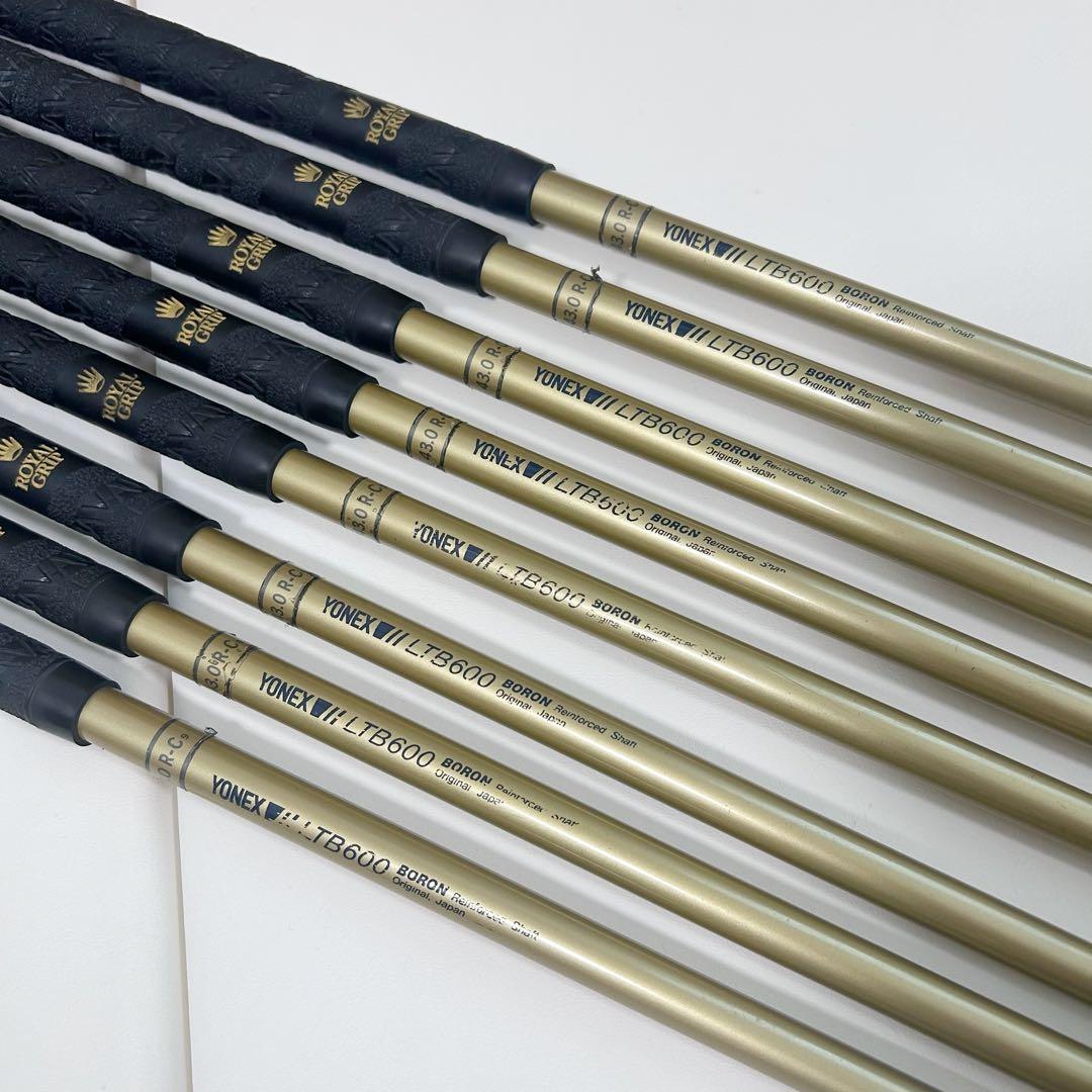 ヨネックス YONEX AERONAPRO アイアン 8本 GRIP