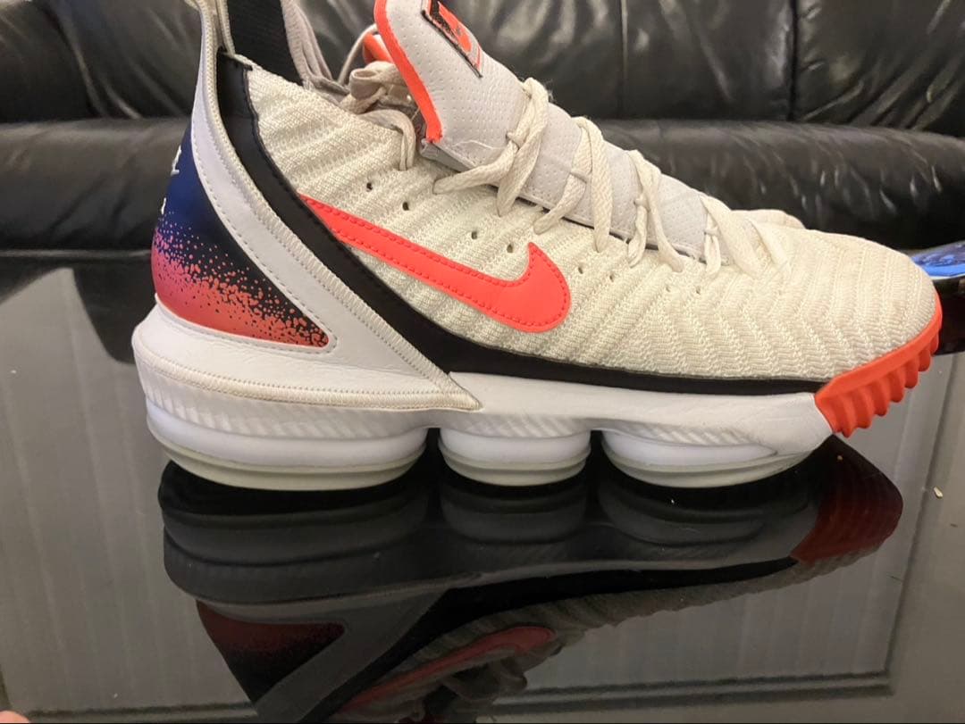NIKE ナイキ レブロン　16 nba バッシュ スニーカー ジョーダン