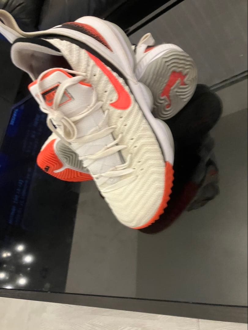 NIKE ナイキ レブロン　16 nba バッシュ スニーカー ジョーダン