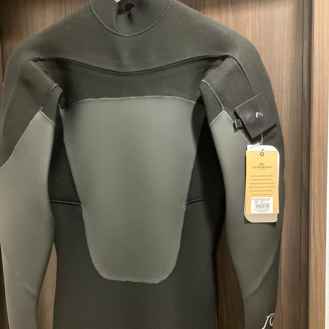 新品　クイックシルバー　ウェットスーツ
