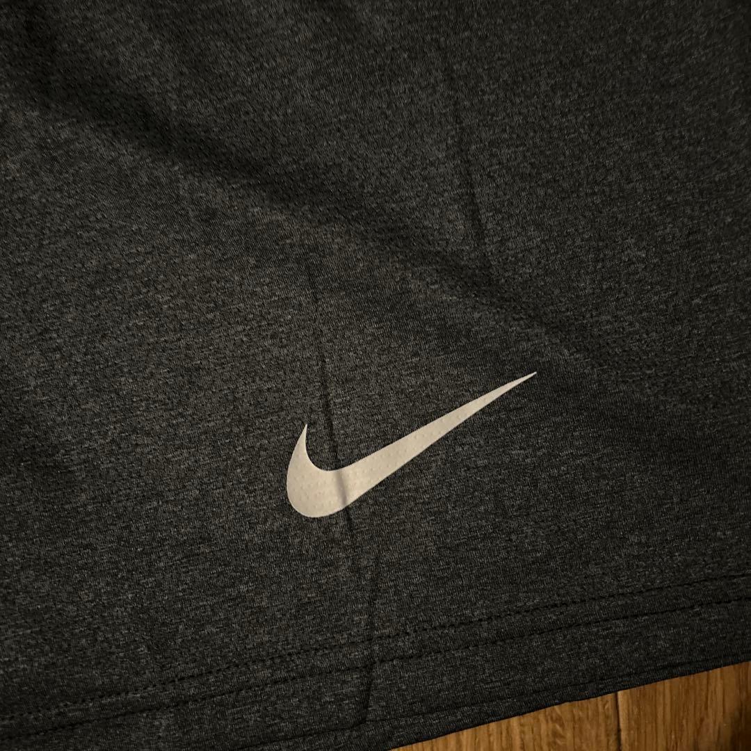 NIKE MLB ヤンキース DRYFIT ニットショートパンツ