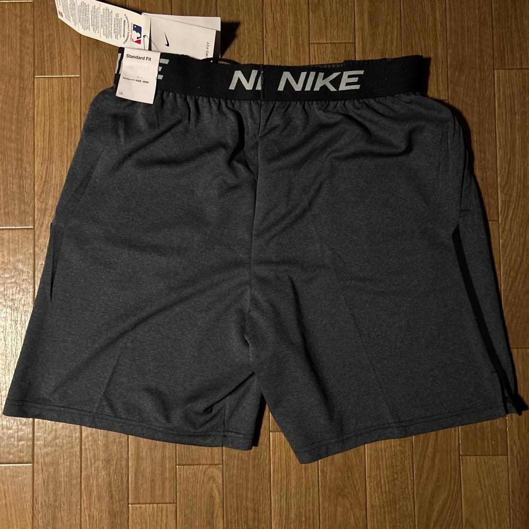 NIKE MLB ヤンキース DRYFIT ニットショートパンツ