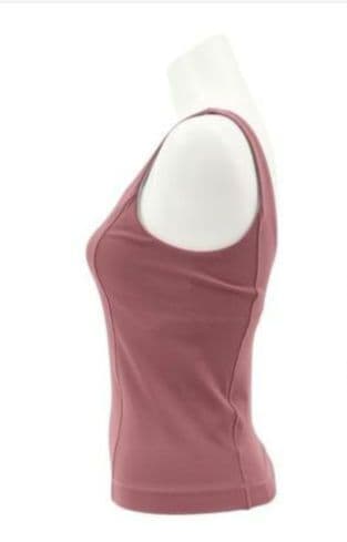 【新品タグ付き】DANSKINブラトップエニーモーションタンクトップ/ヨガウェア
