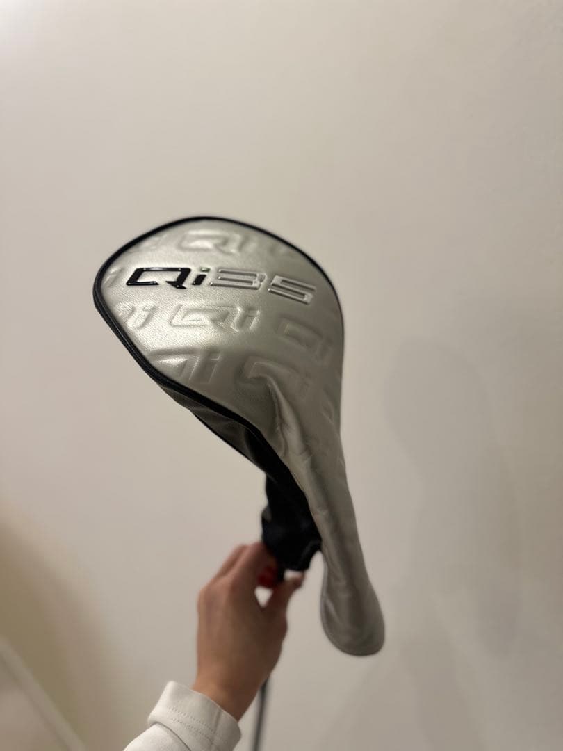 美品TaylorMade Qi35ドライバー