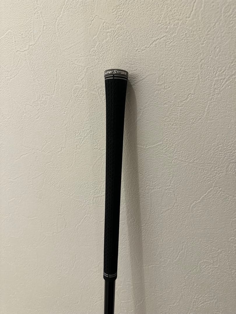 美品TaylorMade Qi35ドライバー