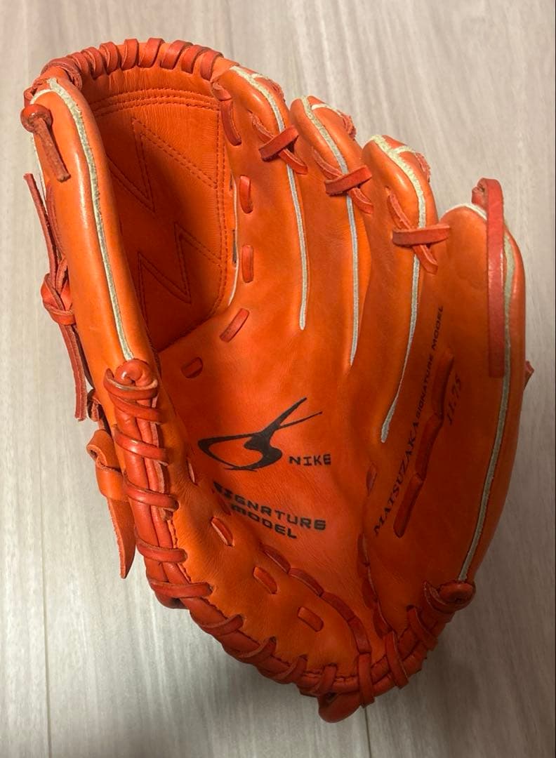 【極美品】NIKE MATSUZAKA SIGNATURE MODEL 赤