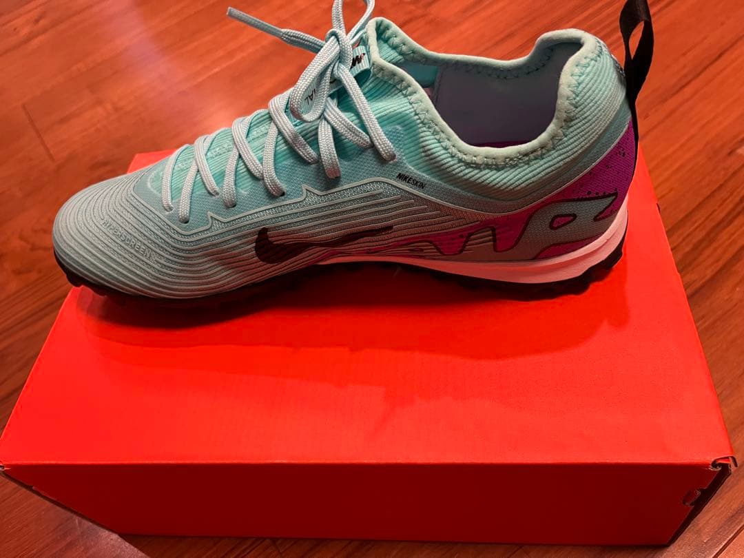 新品、完全未使用！NIKE マーキュリアルPRO tf 26cm