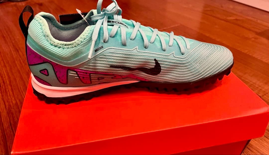 新品、完全未使用！NIKE マーキュリアルPRO tf 26cm