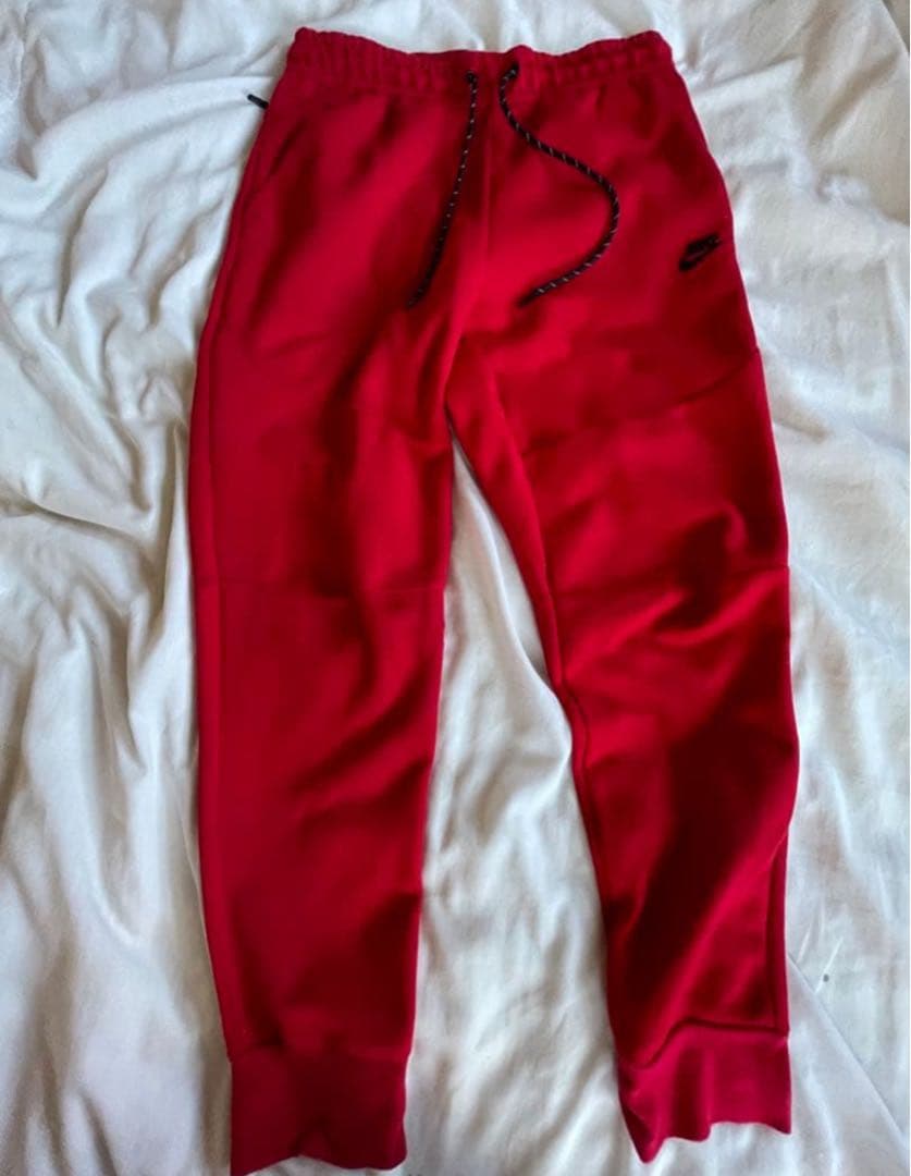 NIKEテックフリース赤M上下