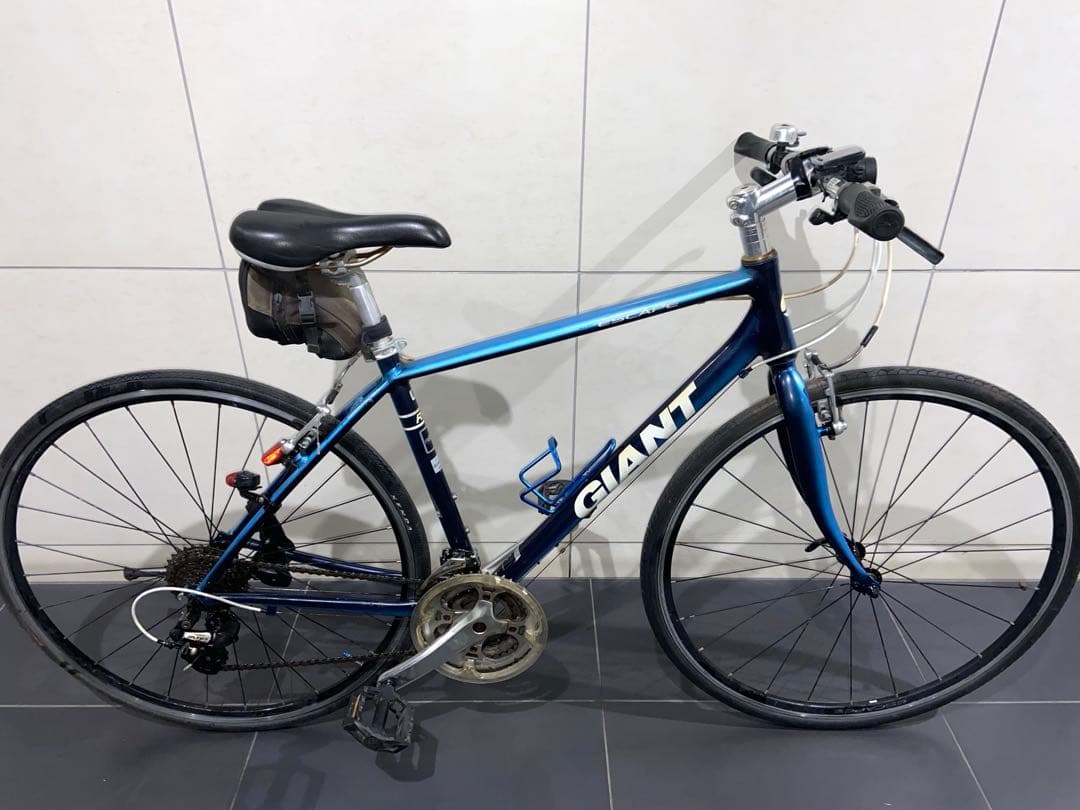 GIANT escape R3 クロスバイク　ジャイアント　エスケープrx自転車