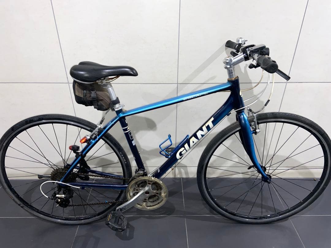 GIANT escape R3 クロスバイク　ジャイアント　エスケープrx自転車