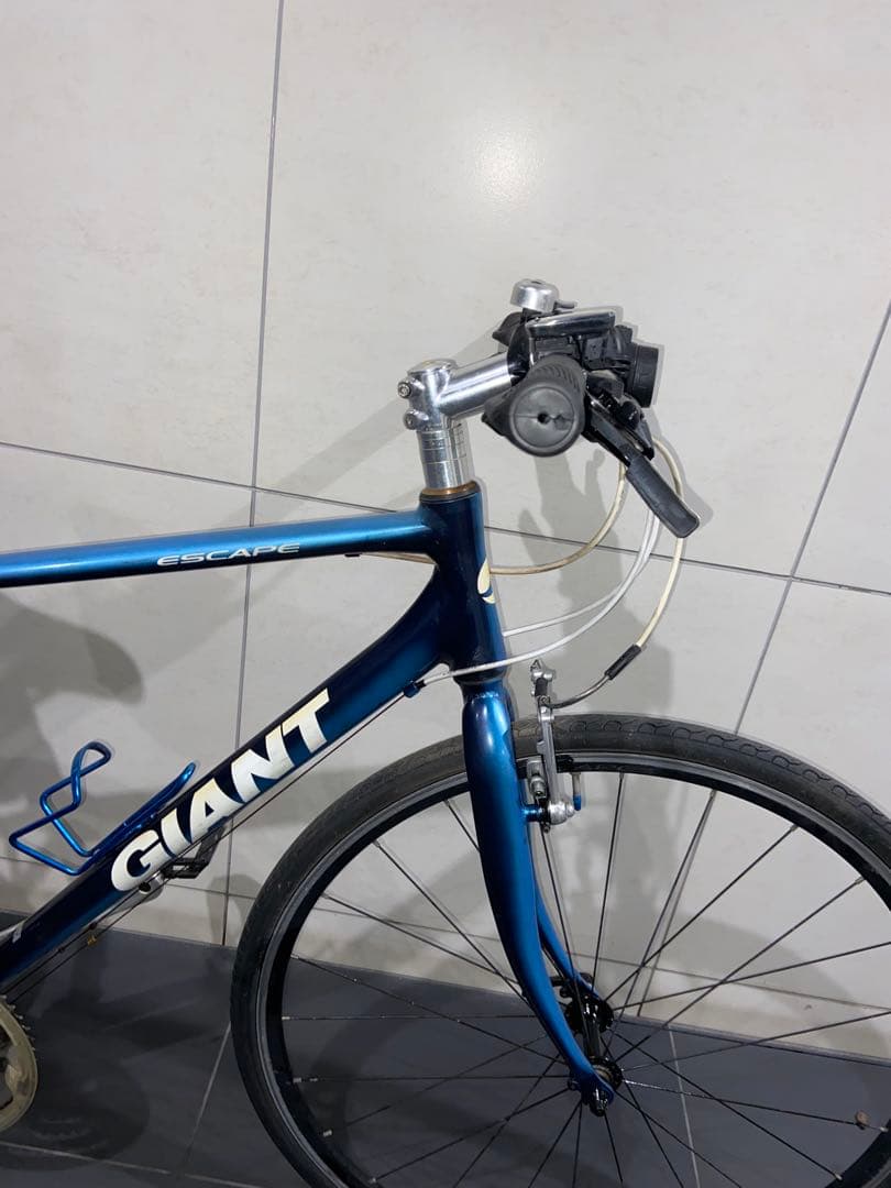 GIANT escape R3 クロスバイク　ジャイアント　エスケープrx自転車