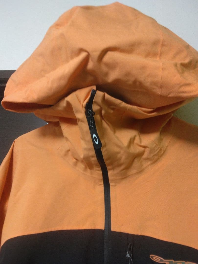 新品 OAKLEY パフォーマンスフィット XL スノー ジャケット