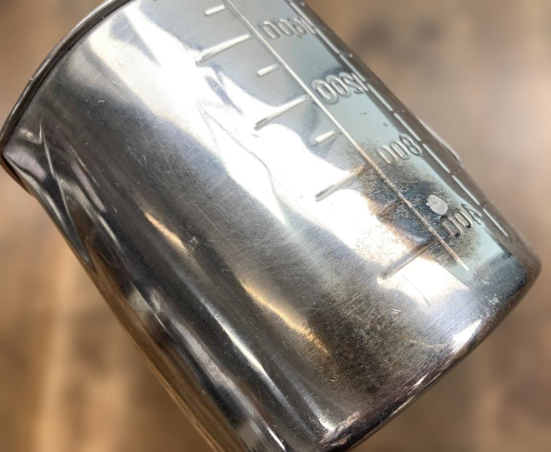 ステンレス製 キッチンポット1個＋軽量カップ 2ℓ×3・1ℓ×1・500ml×2