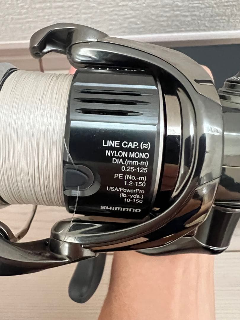 SHIMANO 22 STELLA 3000MHG スピニングリール