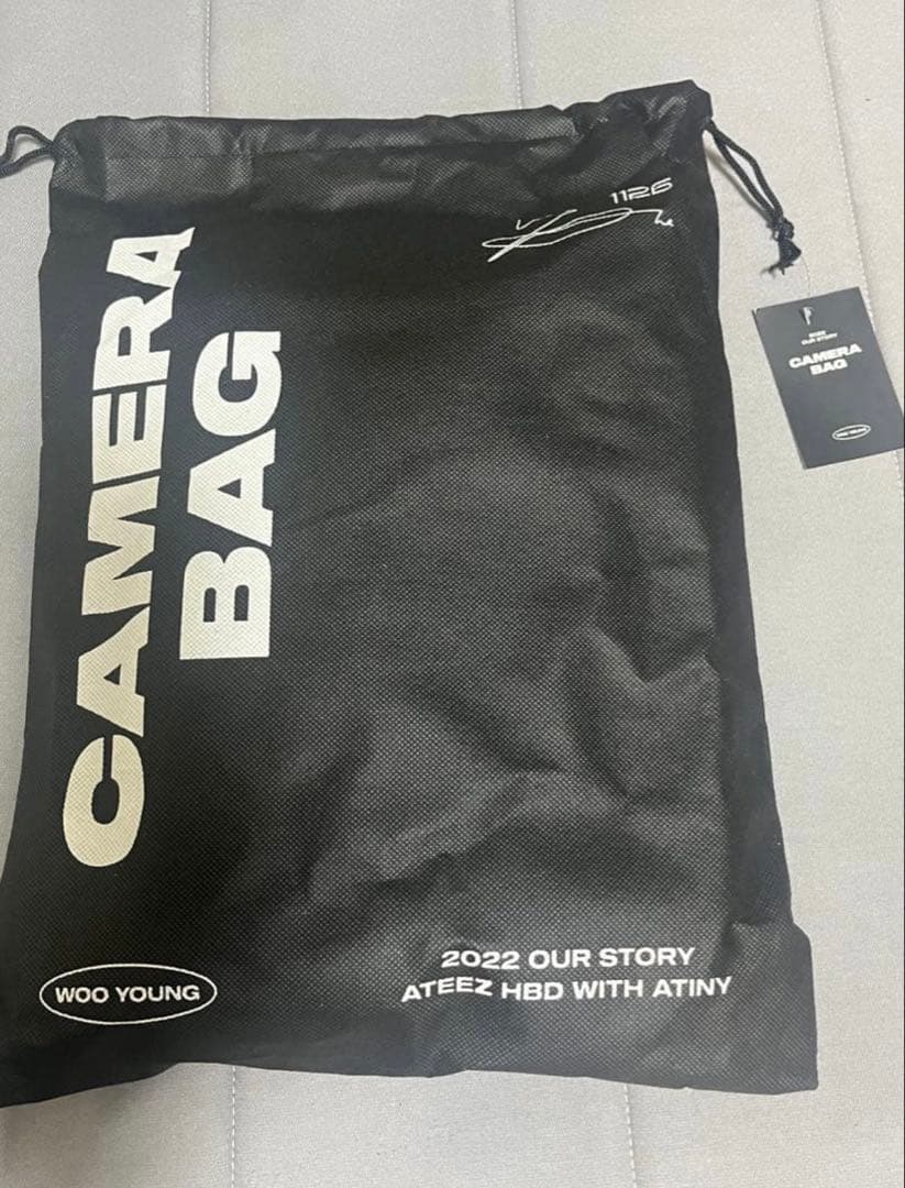 ATEEZ ウヨン　2022センイルMD CAMERA BAG