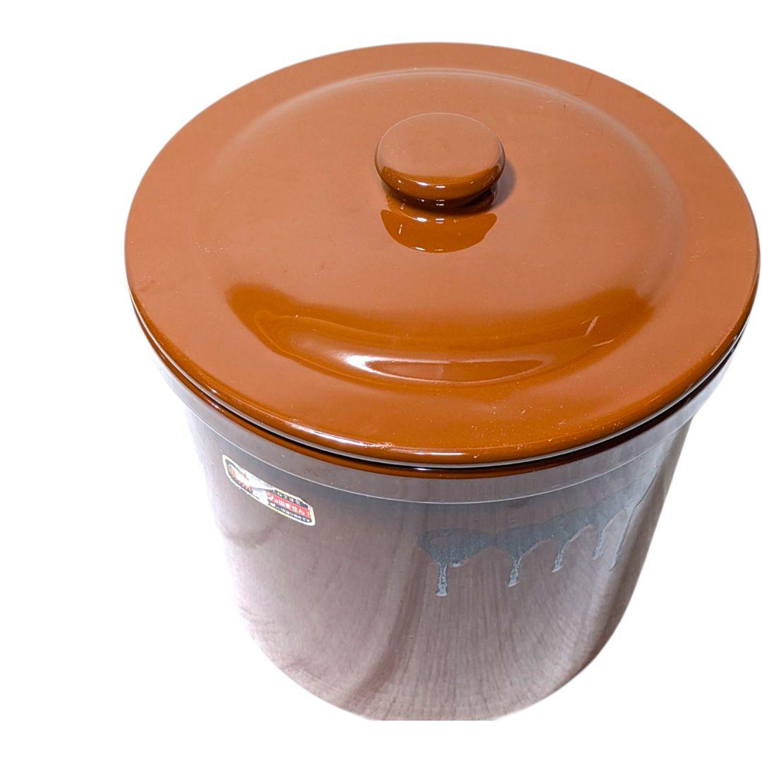 菌が喜ぶ、呼吸するかめ。美味しい漬物や味噌を育てる伝統の器。久松窯の常滑焼 。