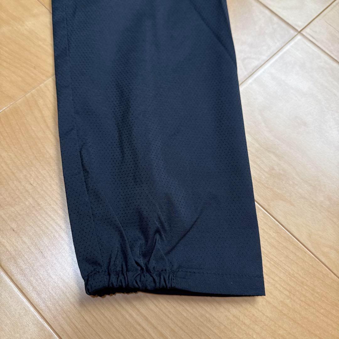 NIKE ランニングジャケット　ウィンドランナー　フルジップ　黒　Lサイズ　新品