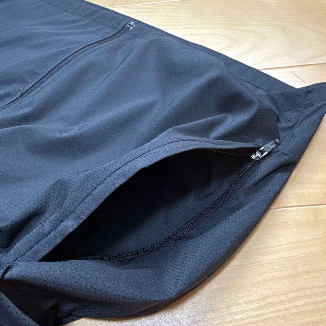 NIKE ランニングジャケット　ウィンドランナー　フルジップ　黒　Lサイズ　新品