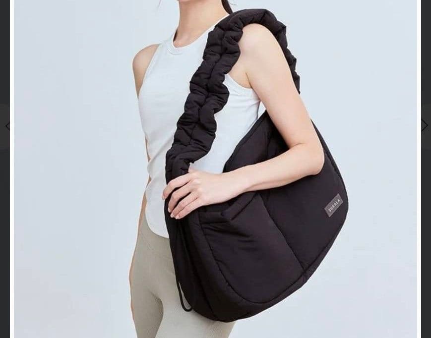 【公式サイト完売】SUKALA シャーリングボディバッグ ブラック LAVA