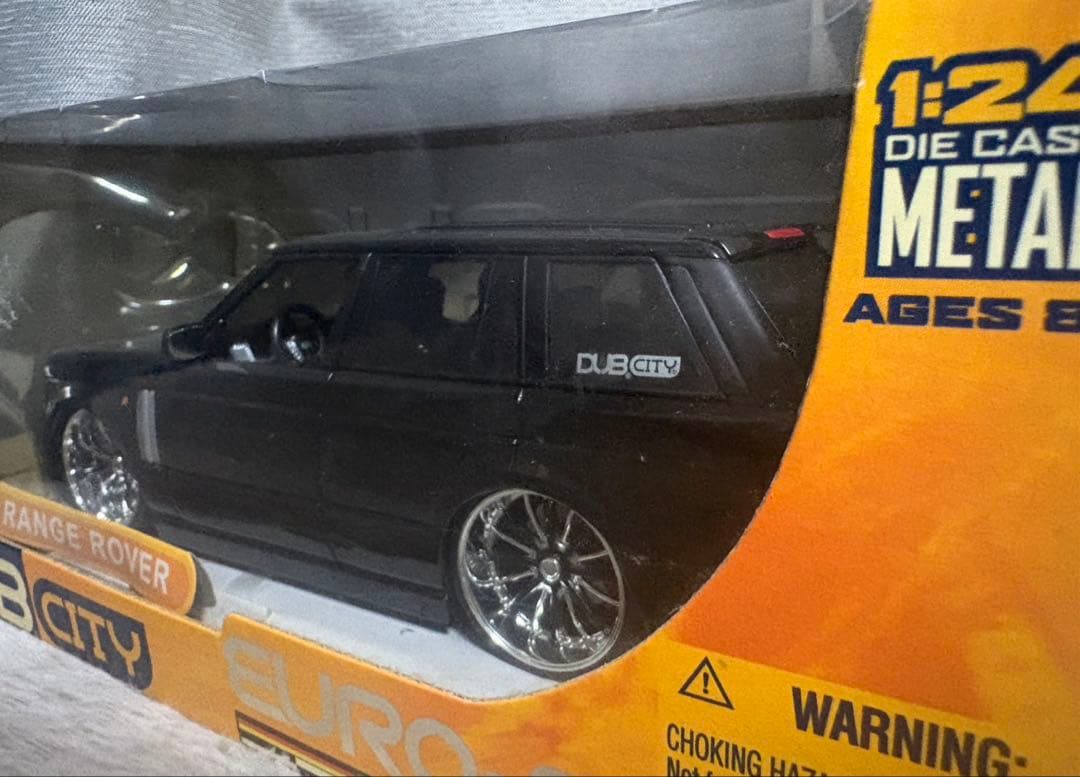 ミニカー DUB CITY Range Rover 1/24