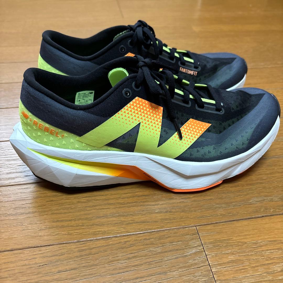 ニューバランス フューエルセル　レベルV4(27.0cm)D