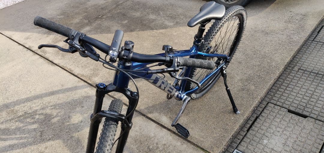 【本州のみ発送可能】 Trek x Caliber7 2021 マウンテンバイク