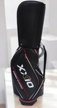 【新品未使用】最新XXIO ゴルフ高級キャディバッグ BLACKｘRED