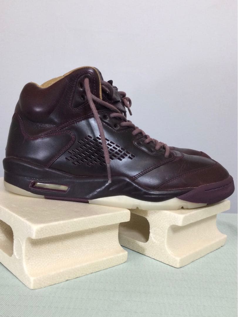 メンズ　スニーカー JORDAN BRAND AIR JORODAN5ボルドー