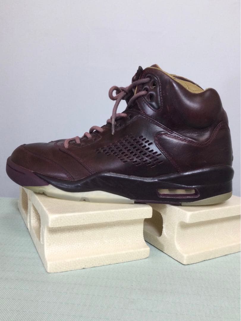 メンズ　スニーカー JORDAN BRAND AIR JORODAN5ボルドー