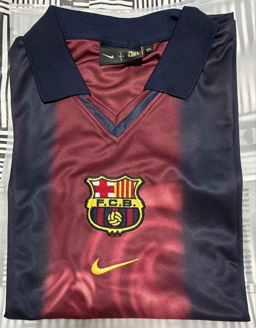 Nike FC Barcelona シャツ 背番号2