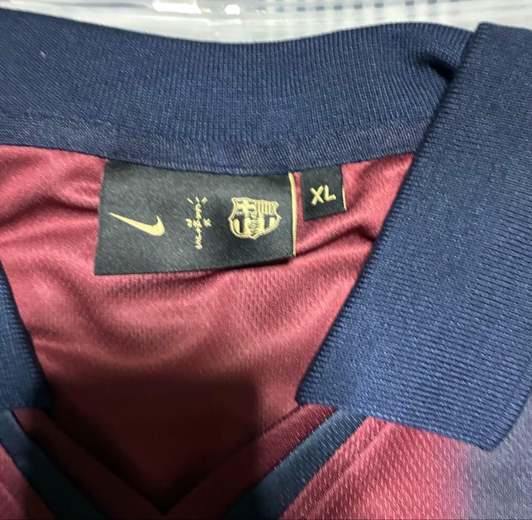 Nike FC Barcelona シャツ 背番号2