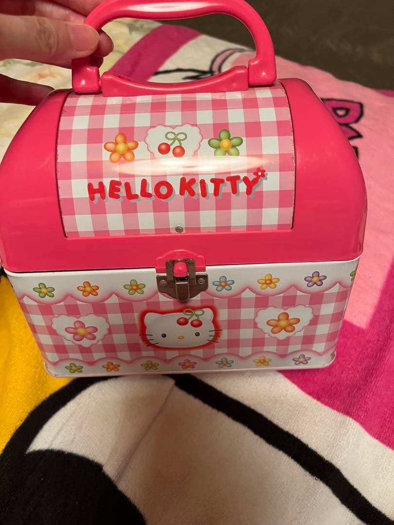 レア　当時物　キティ　ピンク　チェック　カオハナ　さくらんぼ　缶　小物入れ　収納