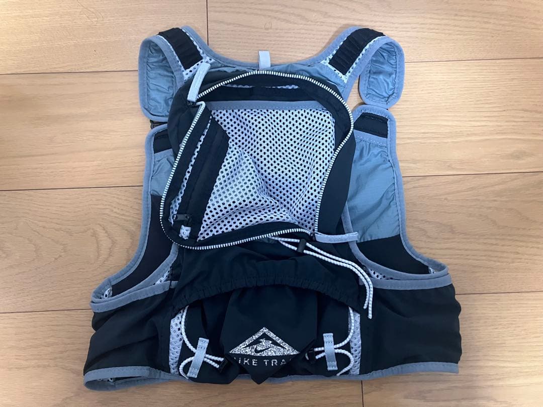 NIKE ランニングベスト Lサイズ