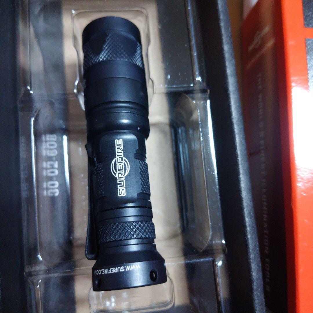 SUREFIRE AVIATOR-RD　シュアファイア　アビエイター　電池１本付