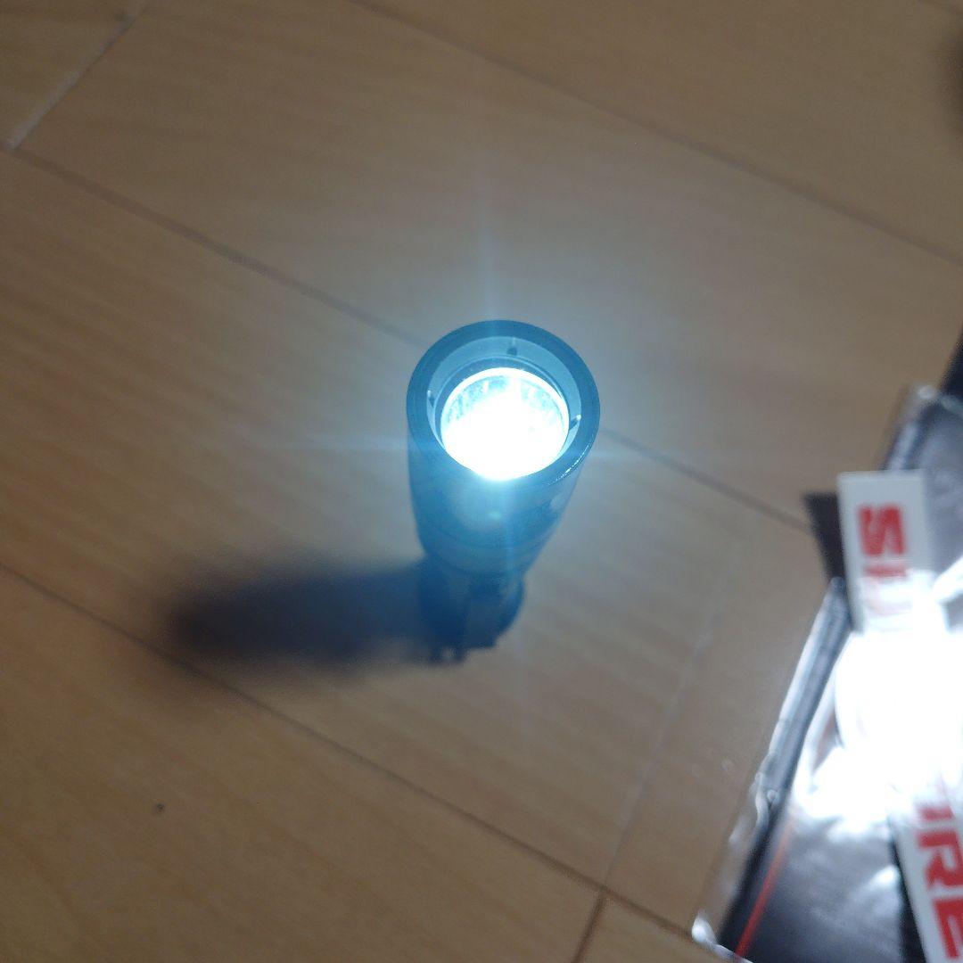 SUREFIRE AVIATOR-RD　シュアファイア　アビエイター　電池１本付