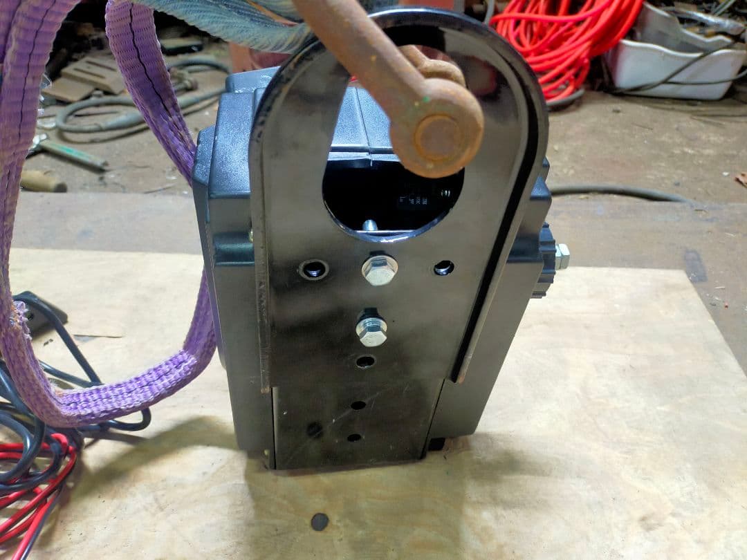 12v電動ウインチ　ホイスト　マキタ併用可能　ワイヤレス